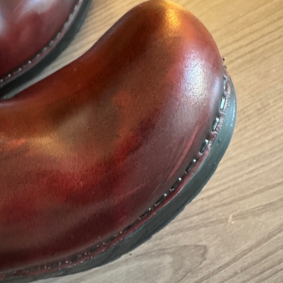 Lightly worn Dansko Professional Cordovan Cabrio Clog Size: 39 - Picture 5 of 6